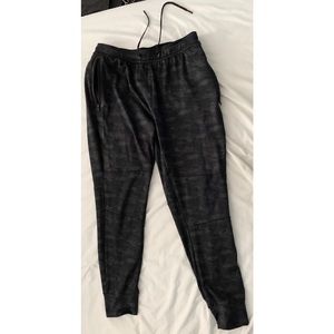 Men’s M Black Camo American Eagle Active Joggers